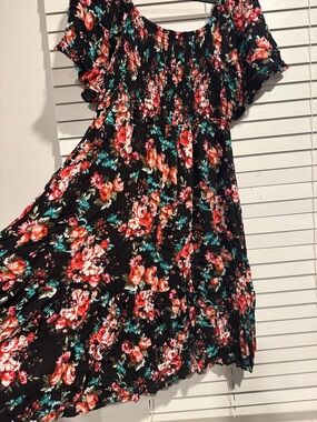 Chris & Carol Black Floral Midi Dress with Red and Green Accents. Size XL.